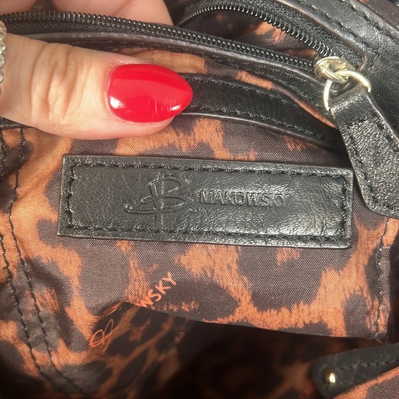 B Makowsky Black jute/leather shoulder bag. Easy clean! Lots of pockets! - Picture 11 of 16